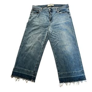 Gap women’s distressed cropped denim jeans